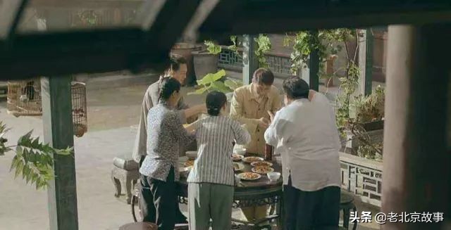 北京大妞儿聊咱喝酒串门儿老规矩！！呦呵！门儿清啊