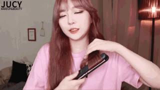 巴掌脸适合什么可爱发型,巴掌小脸女生适合的洋气发型