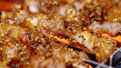 天津特色美食天津煎饼果子 (天津风味小吃三绝)