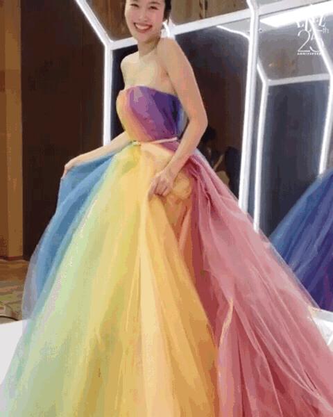 泰国女明星时装秀,泰国女明星aump走秀