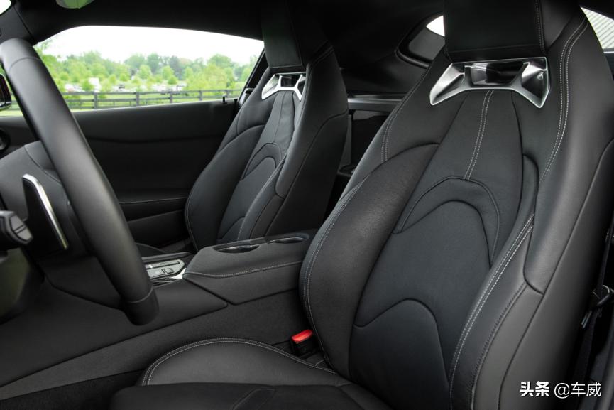 宝马z4m40ivs丰田牛魔王supra,全新一代supra外媒评论