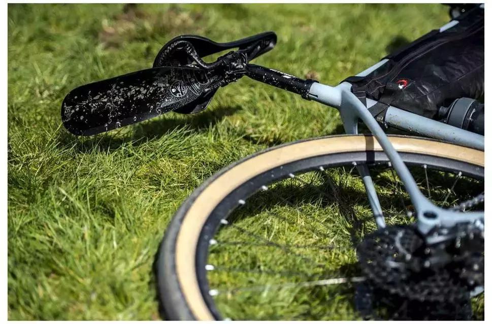 下雨天不敢骑车？因为你缺少这些装备