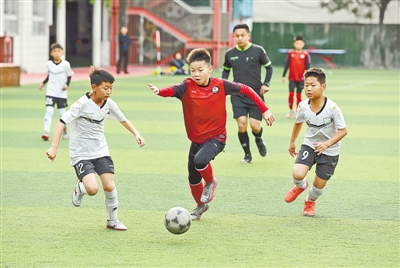 运筹帷幄之中决胜千里之外,郑州校园足球书写中锦赛奇迹