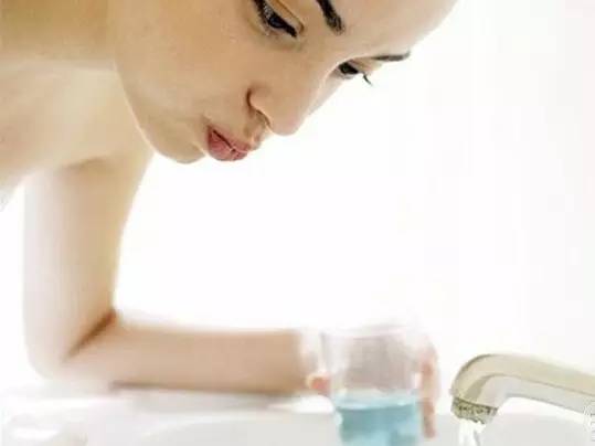 真实演示拔牙,拔牙真实过程第一视角