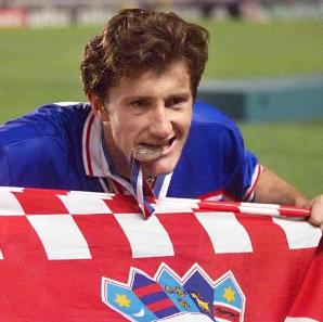 足球巅峰时的梅西和c罗,80后的足球记忆