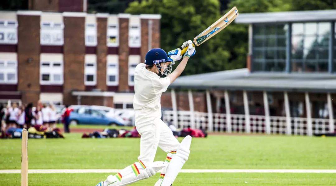 *疆新**少年入学英国最闪耀的钻石型学校NewHallSchool