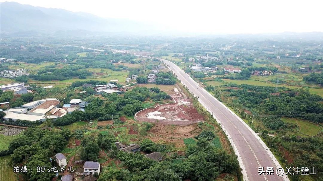 閲嶅簡甯傜挧灞辨潵鍑ら晣,鎴戝湪鐠у北