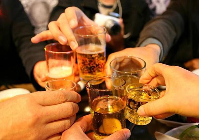 阿里女员工喝的白酒,阿里女员工遭上司灌酒事件