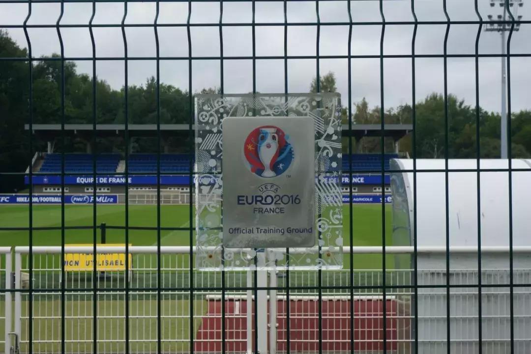 法国克莱枫丹足球学院训练体系,法国克莱枫丹青训营怎么去