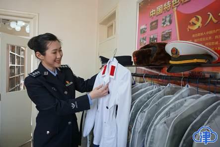 天津女警花,天津女警新式服装