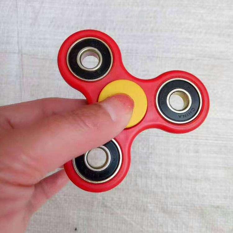 这7大危险玩具你家有吗？用“一看二听三闻四摸”法，买安心玩具