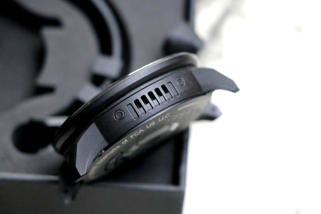 可以独立插卡登录微信的jeep手表,jeep可以插卡的手表哪个比较好