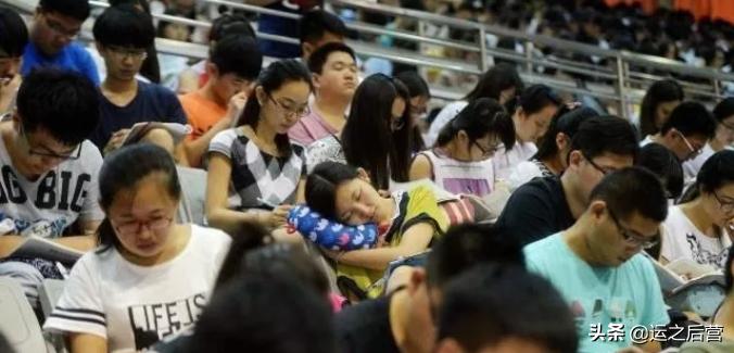 本科毕业生就业难专业,这五类大学生毕业最难就业