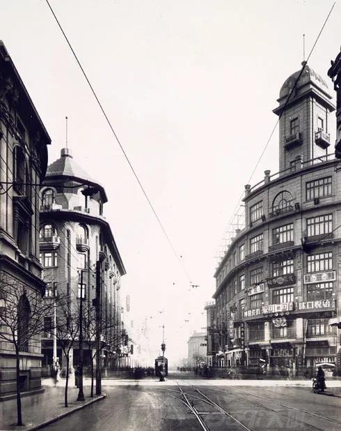 脚下踩的金街，一百多年就已经是“天花板”了