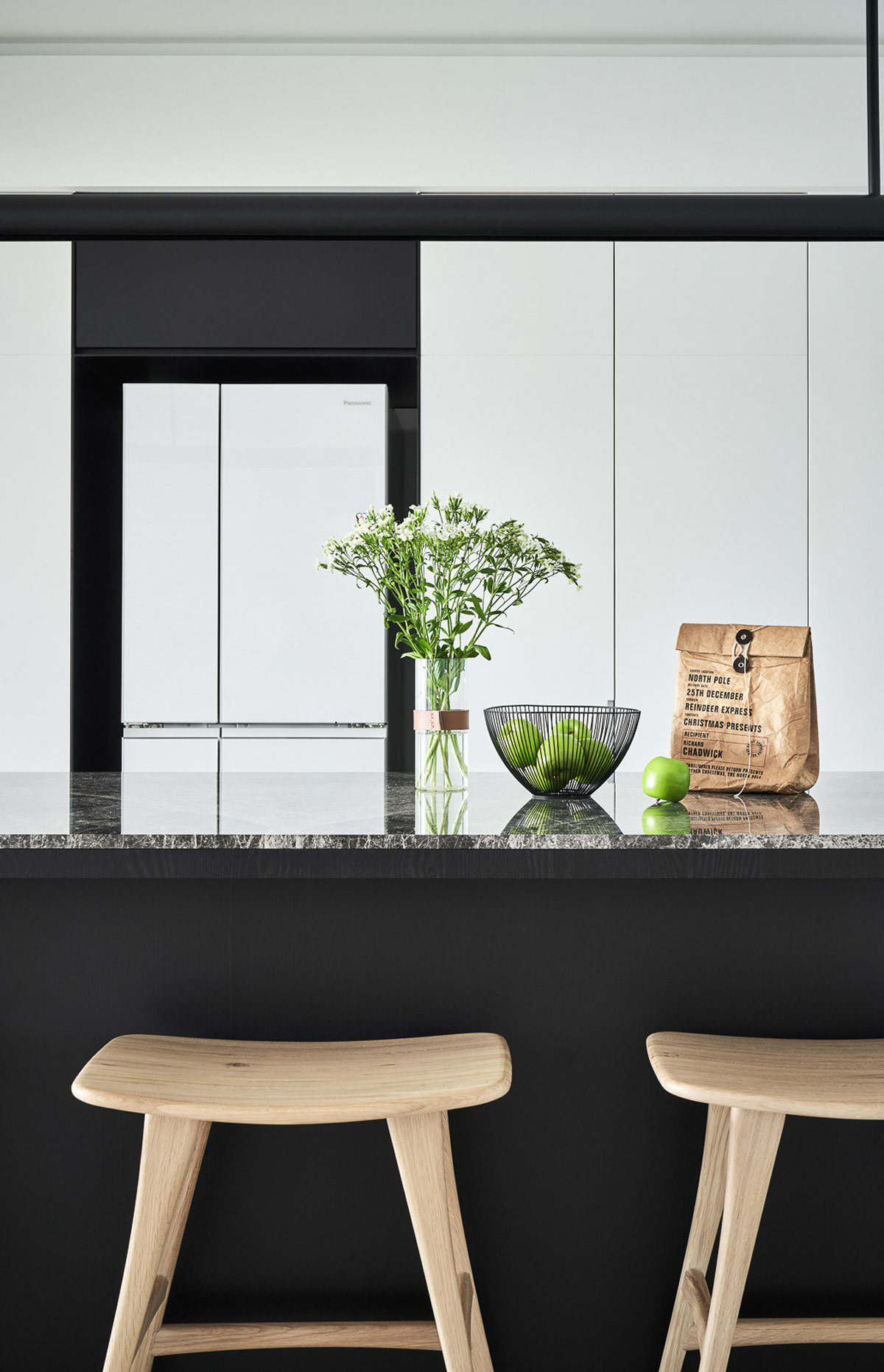 房屋装修高级轻奢色调,自然温馨的装修风格