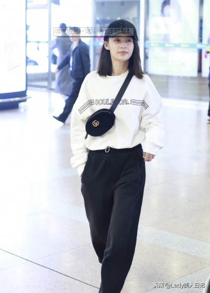 包包小众高级感百搭胸包,新款时尚百搭菠萝包