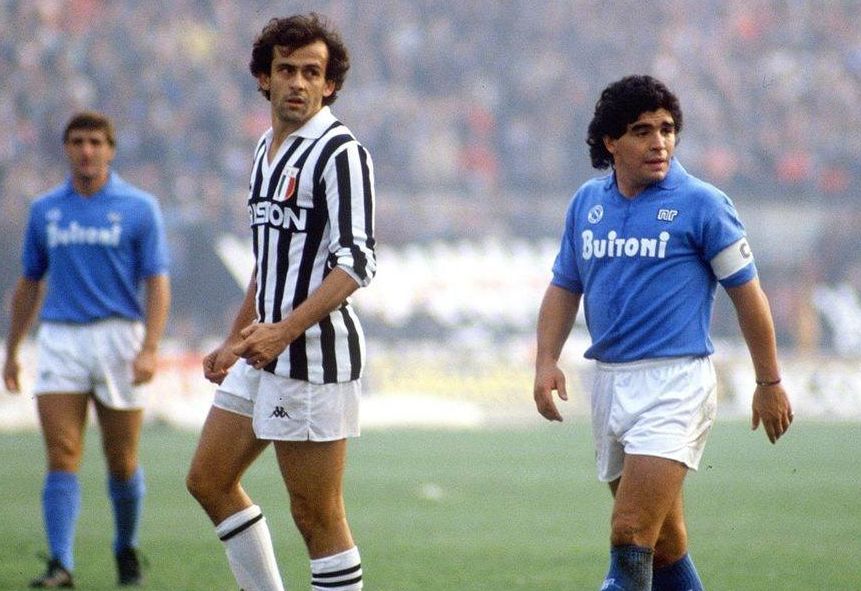 J罗在皇马没有未来，他的无奈展现出十号位球员的“生存危机”