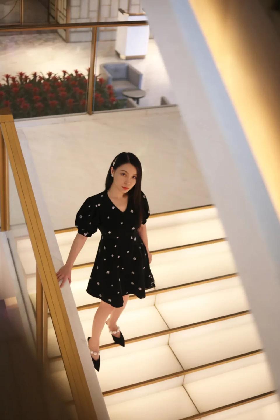 iu同款又平价的衣服,iu同款卫衣韩都衣舍