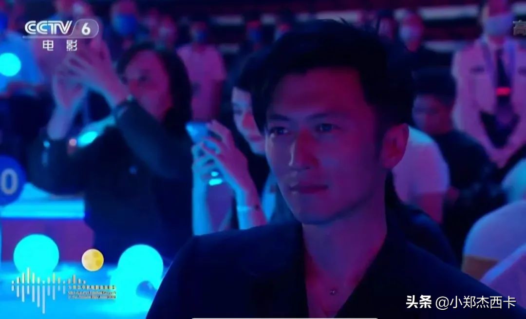 大湾区王菲出场谢霆锋表现,大湾区晚会谢霆锋王菲同台了吗