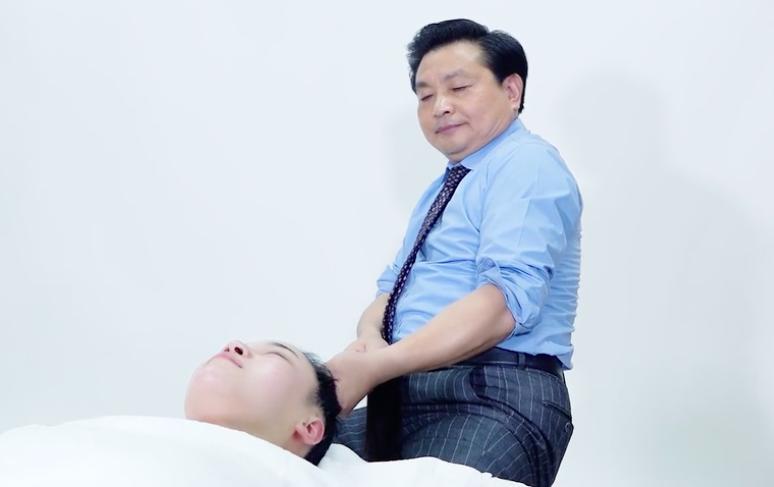 立志让国人年轻二十岁，长寿三十年！魔幻文峰美发，吹出来的帝国