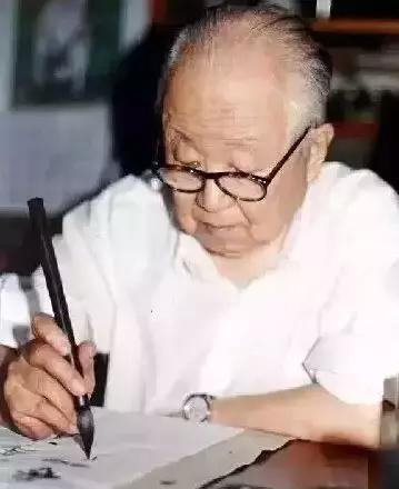 正确的执笔方式,如何执笔是准确的