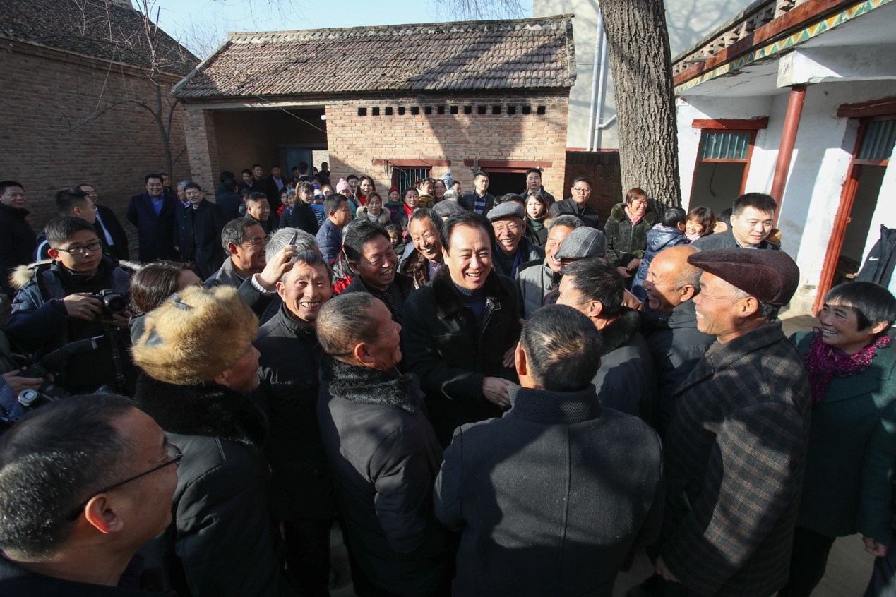 许家印慈善故事,许家印慈善先锋