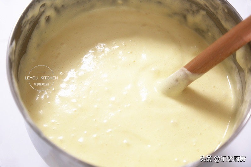 家里只有鸡蛋面粉糖怎么做蛋糕,只用鸡蛋糖油和面粉做蛋糕