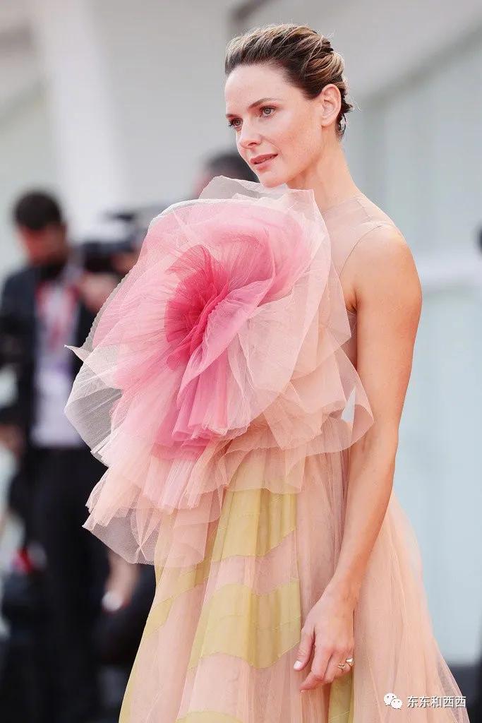 甜茶维密,甜茶威尼斯电影节红毯最帅男明星