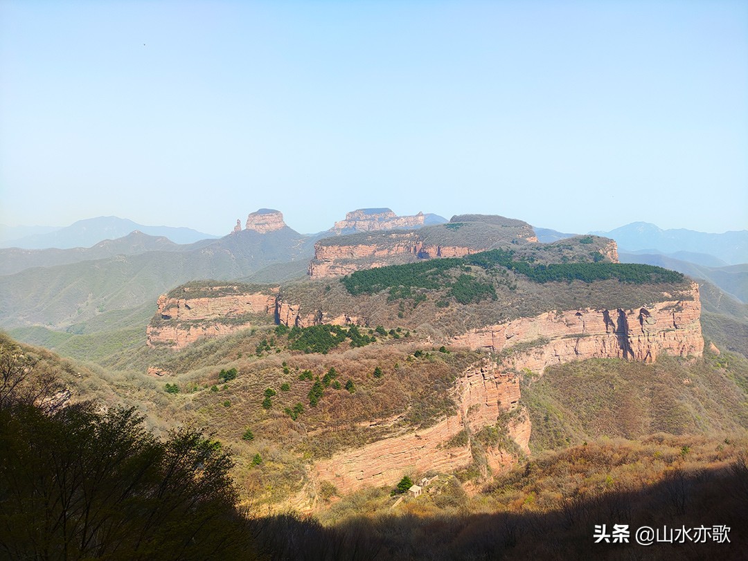 从石家庄到邢台，寻找大自然的鬼斧神工，爬上半个瓮，羞羞阴阳山