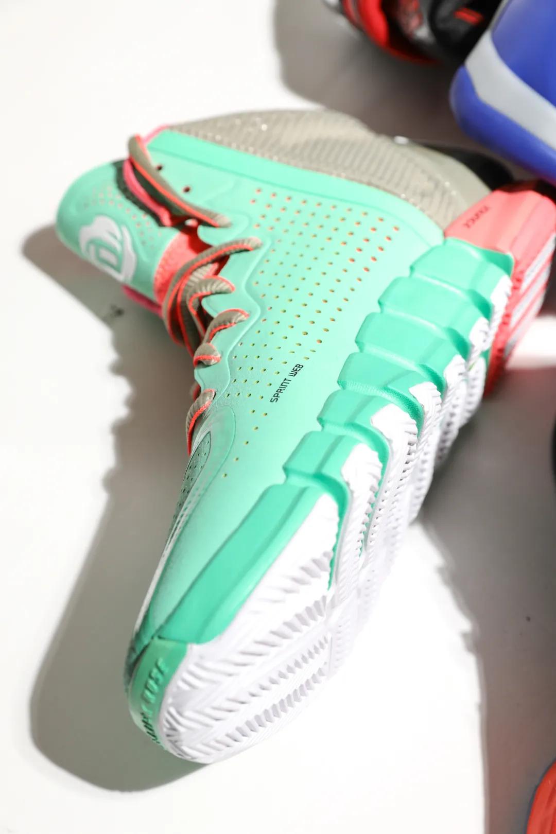 新鞋一出即打折？这几双阿迪篮球鞋的二级市场行情竟然如此坚挺