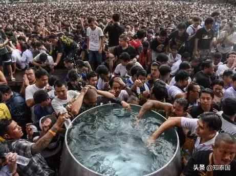 还有多少中国人，被商业化的泰国佛牌宰得“心甘情愿”？