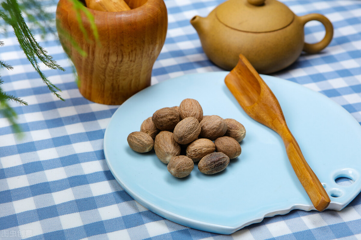 林某，38岁，勃起困难，大便稀溏且频繁，疲乏无力，手脚凉