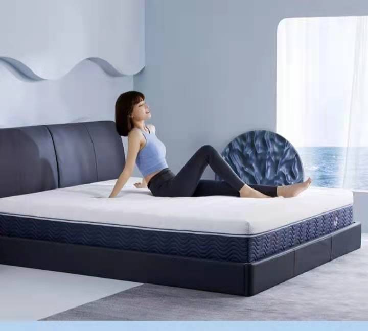 来自异国他乡的潜水外教,仍然不忘8H床垫