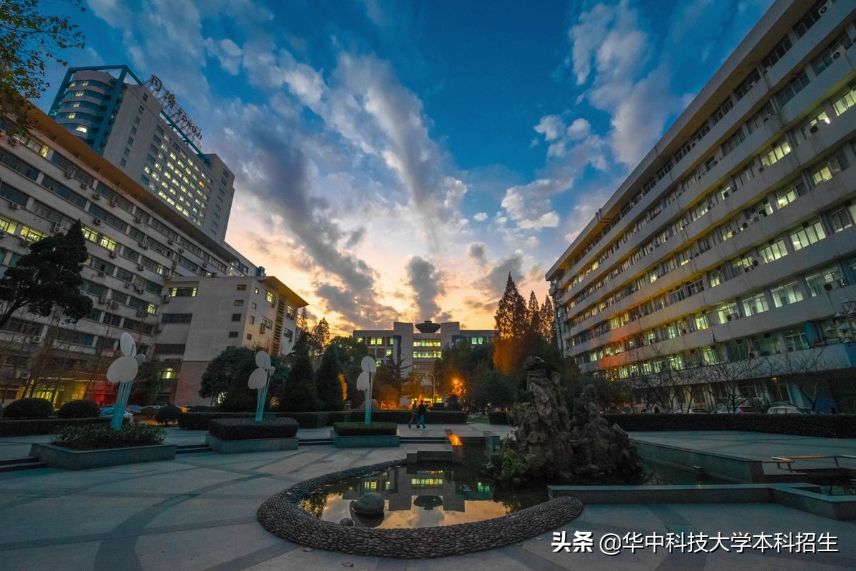 高考聚焦！揭秘大学生就业最热门十大行业！