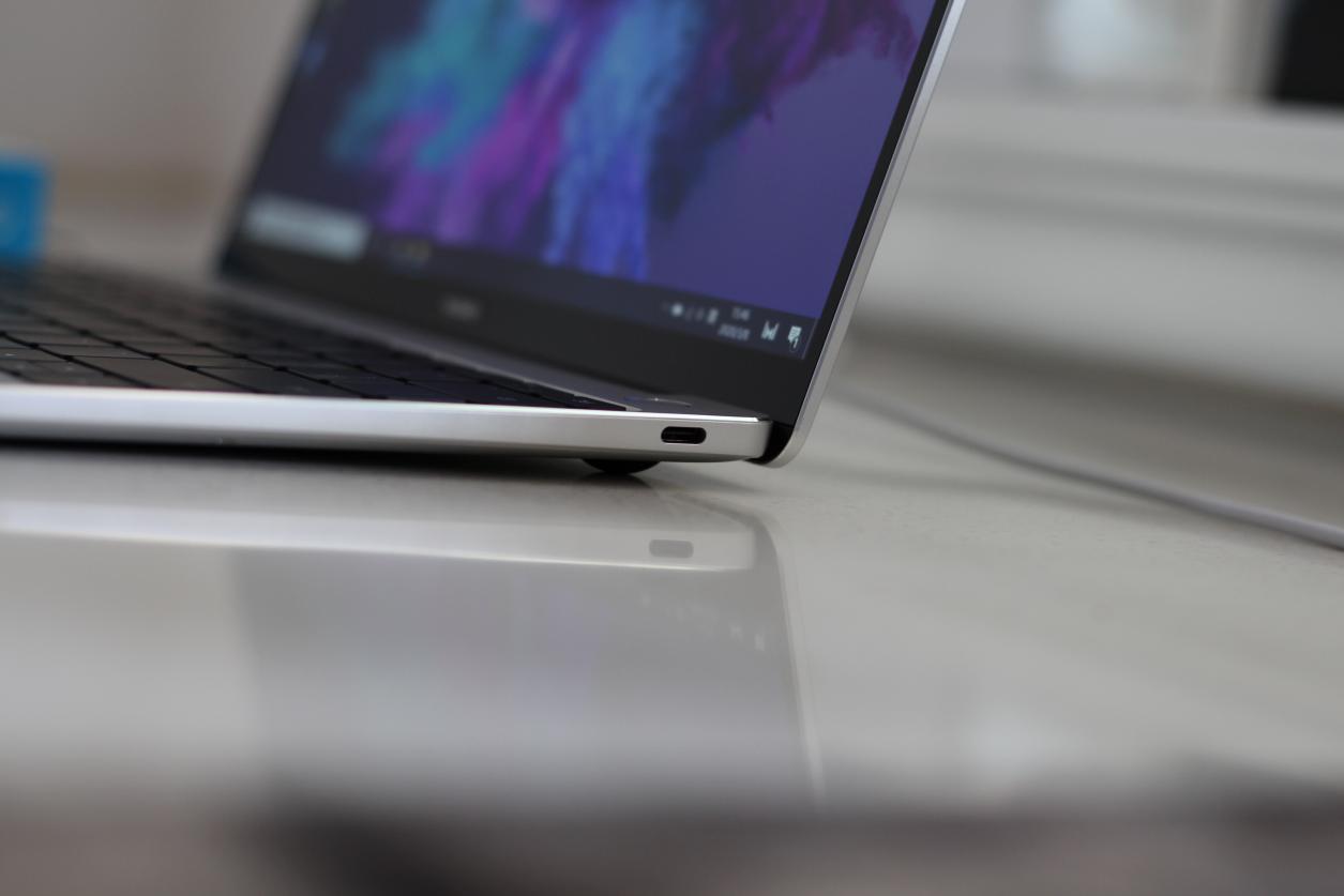 type-c扩展坞可以插雷电接口吗,扩展坞type-c接口和usb接口哪个好