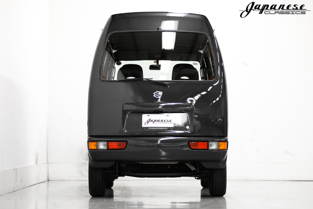 谁说面包车都得破破烂烂？这台93年二手铃木开瑞就精致的让人喜欢