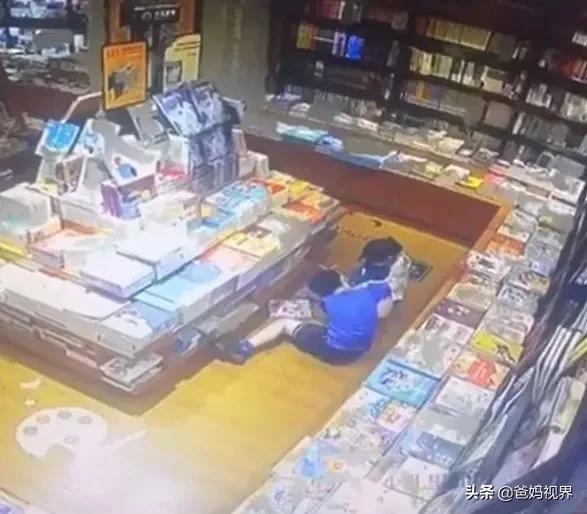 5岁女孩派出所自首是因为什么,被家长送去派出所自首的孩子