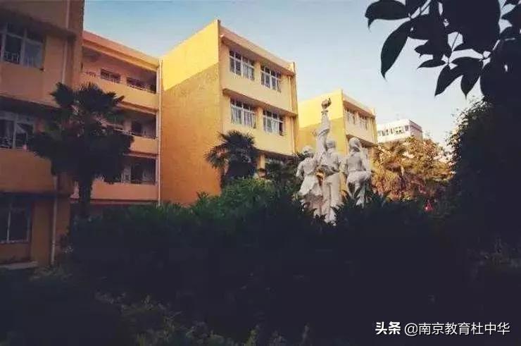 泪目追忆逝去的青春,盘点南京所有的中学
