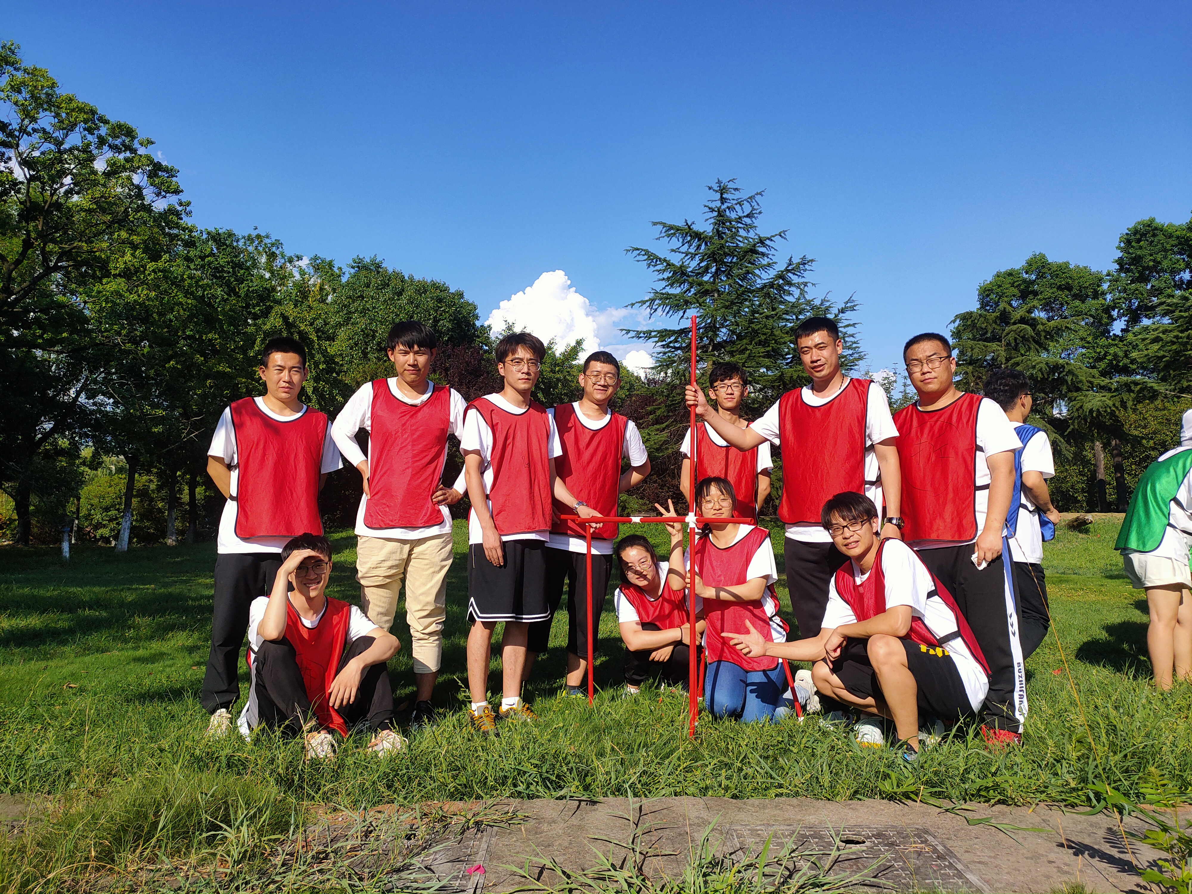 单位团建活动哪家团建游戏适合,团建活动方案策划书模板范文