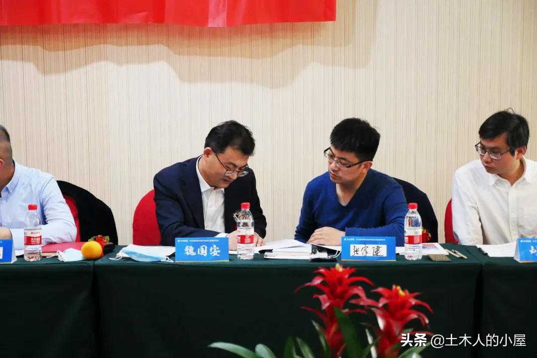 目标是：让学员通过考试！学天教育教学研究院，正式挂牌成立！