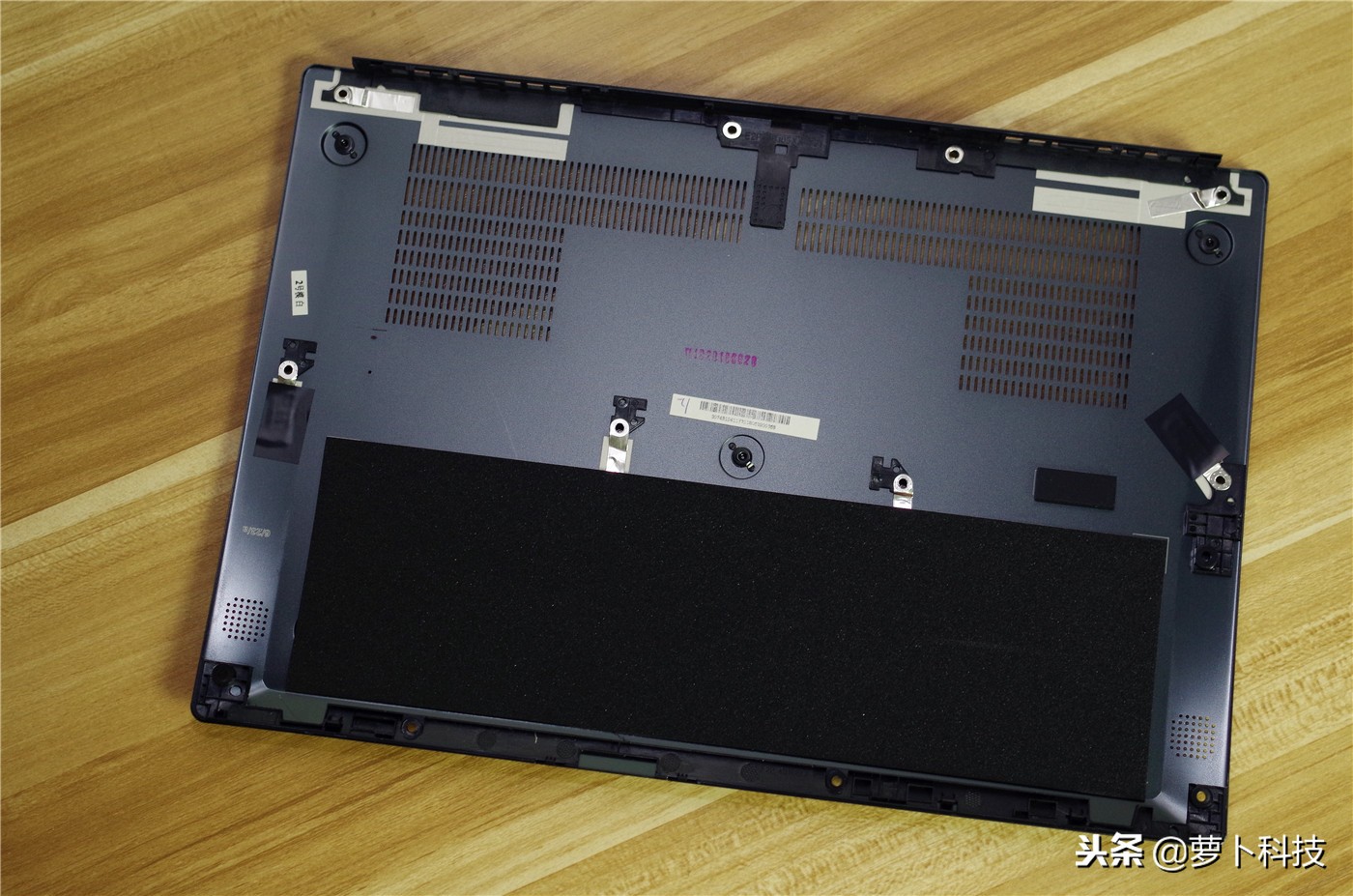 爆内存后系统没了,光威悍将2400内存条