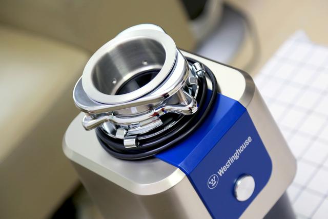 厨余垃圾处理器怎么清理,垃圾处理器堵了怎么清理