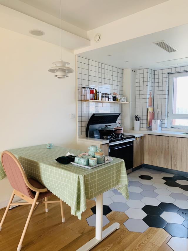 原木风装修厨房无烟灶台,原木风厨房集成灶台面设计