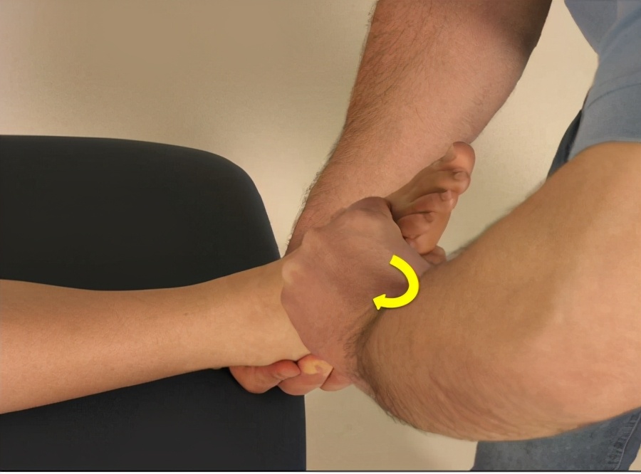 打篮球崴脚了怎么快速恢复3天,崴脚后怎么锻炼恢复快