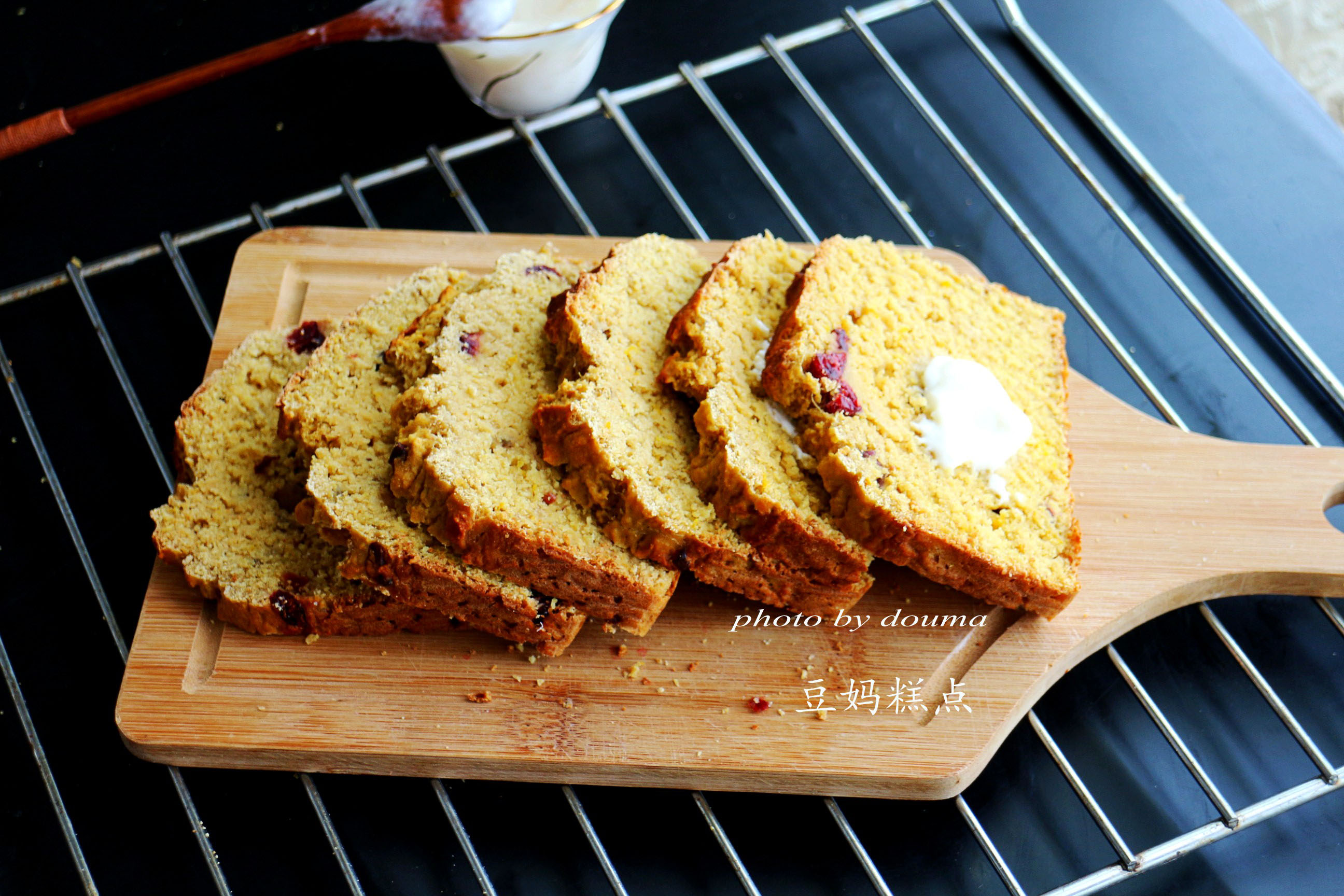 简易无油无糖面包不用揉面,低糖低油又松软的懒人面包