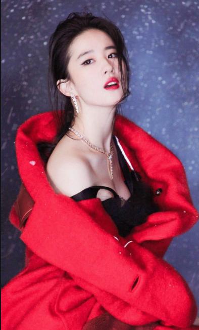 新婚闹伴娘，低俗无下限，习俗却成为一些人“挡箭牌”