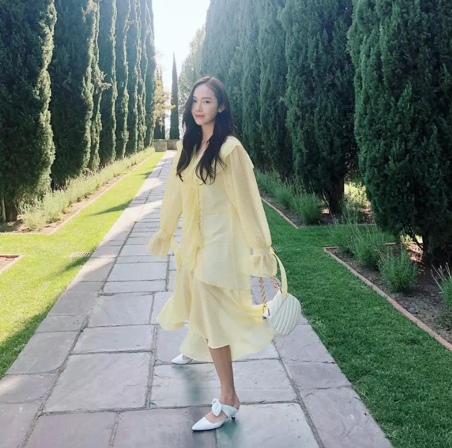 刘雯明星穿搭时尚高级感,明星刘雯的日常穿搭