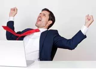 让那个男会计赶紧滚蛋！——小霞会计