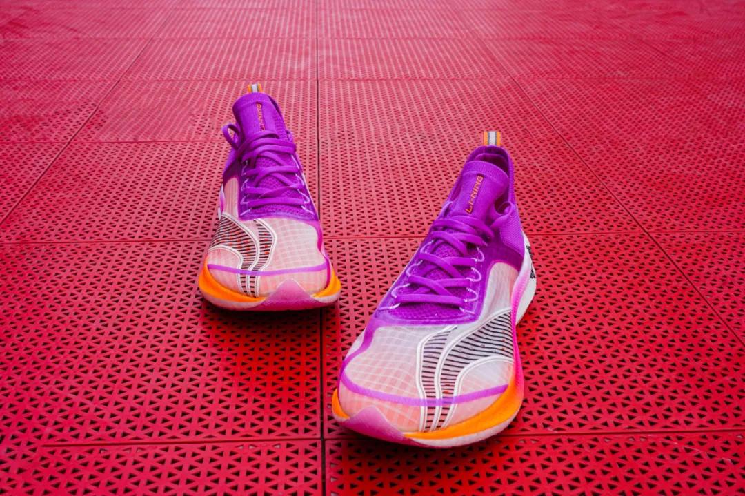 科技颜值跑鞋100到200元,䨻科技李宁跑鞋推荐