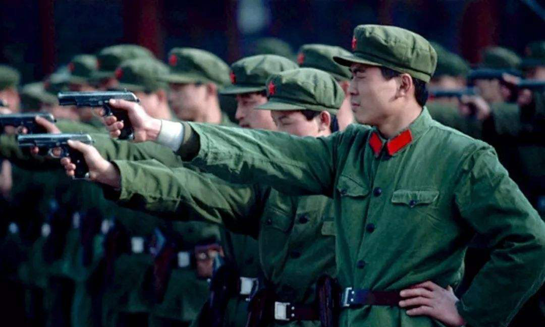 65式军服到现在换几套军服了,明星穿的军装大全